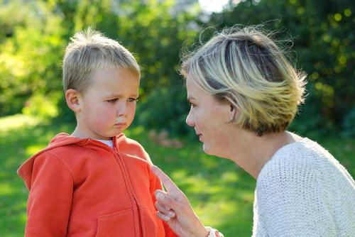 Теория привязанности: как отношения с родителями влияют на отношения во взрослой жизни